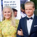 Počelo suđenje veka u Norveškoj – sin princeze optužen za silovanja, pijanke i krađe