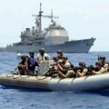 Дрон са бомбом од 50 кг погодио брод: Инцидент у Аденском заливу