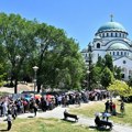 Čudo na Vračaru! Satima stoji narod koji uvek bezglavo juri - kakav se društveni fenomen krije iza