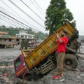 Raste broj žrtava strahovitih poplava u Nepalu: Poginulo najmanje 1.344 ljudi, skoro 5.000 i dalje se vodi kao nestalo