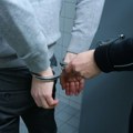 Parohu određen pritvor zbog seksualnog uznemiravanja devojčice
