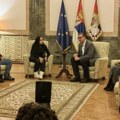 Vučić sa maricom Mihajlović: Jako mi je žao i jako mi je teško, dete da vratimo ne možemo (video)