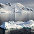 VIDEO: Vulkan na Antarktiku izbacuje 80 grama zlata dnevno u ledeni vazduh