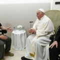 Zelenski razgovarao sa papom o posledicama rata u Ukrajini