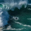 Portugalski raj visokih talasa koji prkosi prirodi i mami surfere iz celog sveta