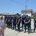 Građani u Kosjeriću opkolili stovarište: „Aktivisti SNS-a pokušali da kupe glasove“