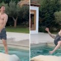Zlatan Ibrahimović i u 44. godini kao mačka: Dok se njegov projekat raspada, na odmoru uživa kraj bazena