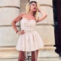 (Foto) Jovana Jeremić pozira bosa u Španiji: Voditeljka šokirala potezom tik pred povratak u Beograd