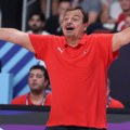 Ataman se rasplakao u Istanbulu i izvinjavao navijačima: Sanjao sam zlato