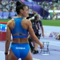 "Telu je bilo dovoljno bola"! Agonija Ivane Španović se završila šokantnom eliminacijom u kvalifikacijama Svetskog prvenstva…