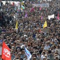 Masovni protesti širom Francuske – u Marseju se okupilo 13.000 ljudi, uhapšeno 79 osoba