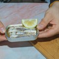 "Sardinemaxxing" osvaja internet: Da li je jedenje sardina novi način da ostanete zdravi?
