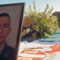 Kraljevo odaje poštu srpskom mirovnjaku poginulom u Libanu: Komemoracija u kasarni u Ribnici