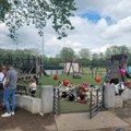 Mesto jezivog zločina: Reporterka "Blica" u francuskom gradu u kojem su izbodena deca: U parku se više niko ne igra, ljudi…