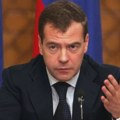 Медведев: НАТО ће добити руски одговор такве силе да нец́е моц́и да се одупре увлачењу у сукоб