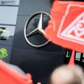 Veliki prosvjedi u Njemačkoj protiv prodaje Mercedesovih prodajnih salona