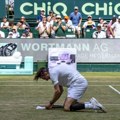 Bublik plakao od sreće kao malo dete... Osvojio turnir, pa ga slomile emocije - pogledajte kako je proslavio ogroman uspeh…