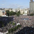 Vidovdan u Beogradu: Počeo skup pristalica vlasti ispred Skupštine, protest na Slaviji od 18h