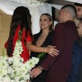 Aleksandra Prijović na svadbi kod Uroša Živkovića! Pevačica mladenicima poslala bitnu poruku pa progovorila o svojoj bebi…