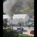 VIDEO: Požaru u Ćacilendu prethodili pucnji, jedan muškarac ranjen, jedan uhapšen
