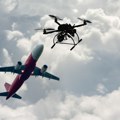 Sudar izbegnut za dlaku; Dron leteo tik uz putnički avion, nastala drama