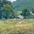 Maja pronađena u lokvi krvi sa dve ubodne rane: Oglasilo se tužilaštvo o ubistvu i samoubistvu kod Bora