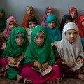 Otrovano 77 devojčica u školama u Avganistanu