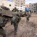 IDF: Eliminisane desetine boraca Hamasa; Gaza: U napadu na džamiju ubijeno 30 Palestinaca