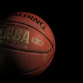 Preminuo bivši košarkaš čija silueta je na grbu NBA