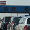 Počele gužve na granicama: Zadržavanja i do četiri sata: Ako krećete na put ne zaboravite jednu stvar