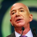 Džef Bezos prodao Amazonove akcije za 737 miliona dolara nakon venčanja u Veneciji