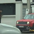 Voditelj se bahanališe s duplo mlađim devojkama, a SAD kupio sebi luksuznu vilu u Americi! Iznajmljuje je za ogromne pare…