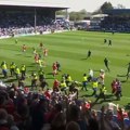 Ovo je fudbal: Najluđa priča na svetu! Primili gol u 95. minutu, navijači uleteli na teren, pa doživeli šok