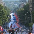 BLOG UŽIVO: Skup SNS-a u Beogradu: Ispred Skupštine šatori i transparenti, građani prelaze Brankov most (FOTO, VIDEO)