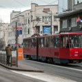 Mladić iz tramvaja koji je ispao iz šina postao hit na mrežama: „Šmeker se rađa“