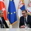 Vučić primio u oproštajnu posetu ambasadora Turske Hamija Aksoja