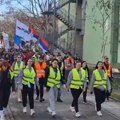 Iz Novog Sada za Beograd, peške krenuli građani, studenti i poljoprivrednici