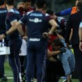 Strašne scene u Italiji: Trener Torina se srušio tokom utakmice (foto)