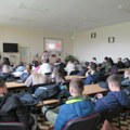 Kako da mladi prepoznaju rizične situacije u vezi sa drogama i odupru se lošem uticaju vršnjaka