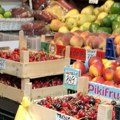"Kako ovo da priuštim?": Dve gajbe trešanja, dve RAZLIČITE cene koje ostavljaju bez daha