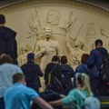 U moskovskom metrou otkiven spomenik sovjetskom diktatoru Staljinu