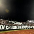 Divan uvod: Prepun stadion pevao Partizanovu himnu (VIDEO)