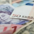 Srednji kurs dinara za evro u ponedeljak 117,16