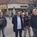 Đilas i Veselinović u Kraljevu: Vučić ne raspisuje izbore jer zna da je većina ljudi u Srbiji za promene