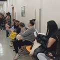 U beogradskom domu zdravlja u toku jednog dana više od 300 pregleda: Haraju tri virusa, ovo su ključni simptomi