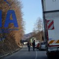 Sanira se klizište kod Pribojske Banje: Zbor radova na putu vozila se propuštaju naizmenično - vozači oprez