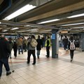 Nožem isekao ženu po vratu! Užas u metrou u Njujorku, napadnuta još jedna osoba: Osumnjičeni ima debeo dosije