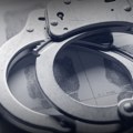 MUP: Uhapšen osumnjičeni za podmetanje požara na mercedesu policijskog službenika