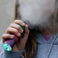 Nekoliko Holanđana, uključujući tinejdžere, stavljeno u veštačku komu zbog vejpovanja