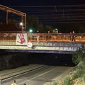 Kordon leskovačke policije dočekao studente i građane kod nadvožnjaka